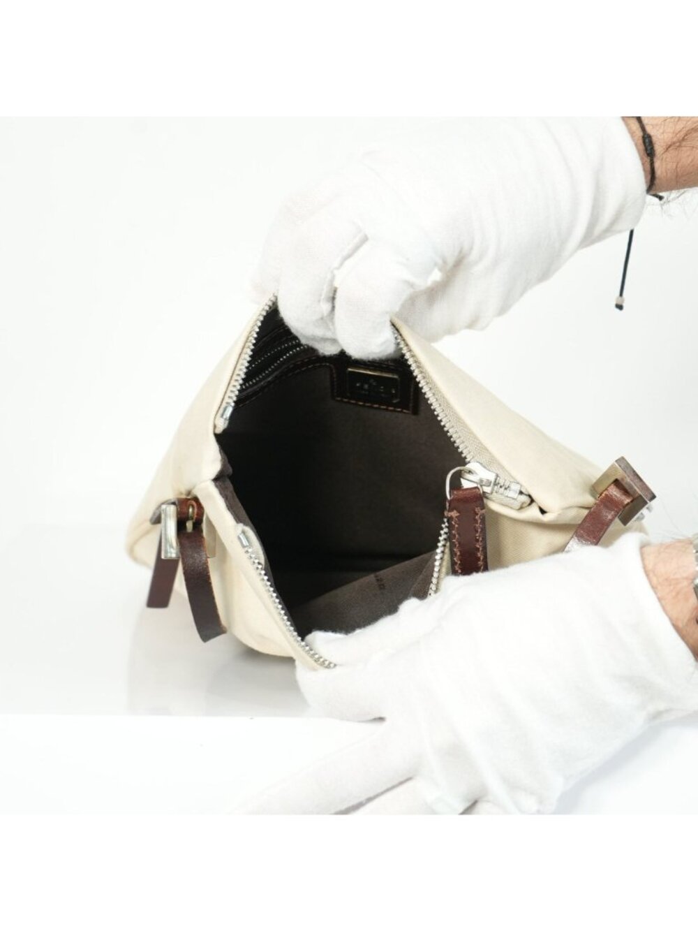 Fendi Beige Cloth Shoulder Bag - Picture 12 of 12